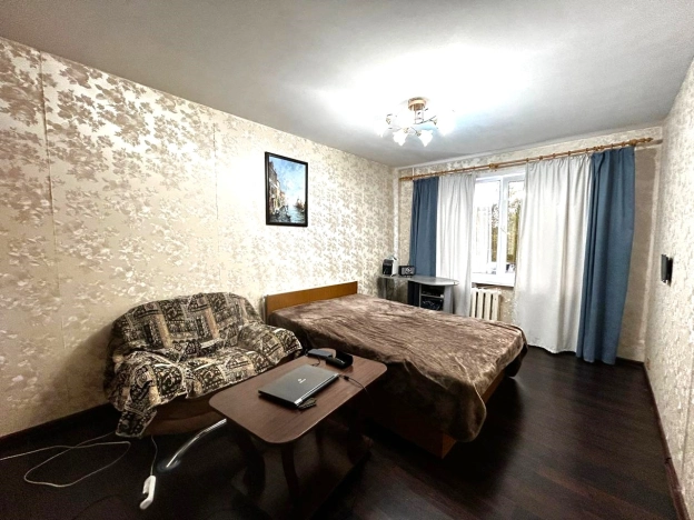 Купить двухкомнатную квартиру в Калужской области. Вариант № 6864006, 6, площадь -  квм, цена 3500000 рублей