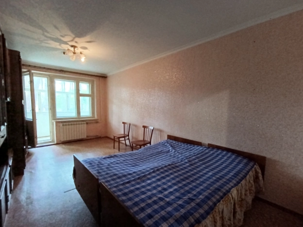 Купить однокомнатную квартиру на улице Садовая в Белгородской области. Вариант № 6625551, 7, площадь -  квм, цена 3150000 рублей