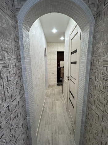 Купить однокомнатную квартиру на улице Серафимовича в Новосибирске. Вариант № 4014985, 7, площадь -  квм, цена 3700000 рублей