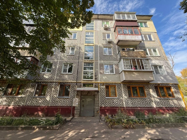 Купить трехкомнатную квартиру в Калуге. Вариант № 6796093, 13, площадь -  квм, цена 5850000 рублей