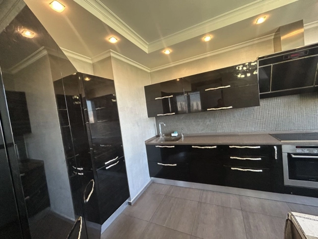 Купить квартиру у метро Давыдково в Москве. Вариант № 7175683, 12, площадь -  квм, цена 36000000 рублей