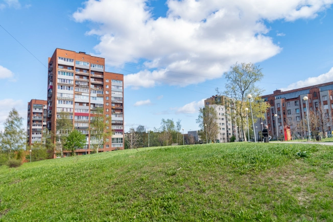 Купить однокомнатную квартиру на улице проезд Алексея Афанасьева в Петрозаводске. Вариант № 37680, 18, площадь -  квм, цена 4990000 рублей