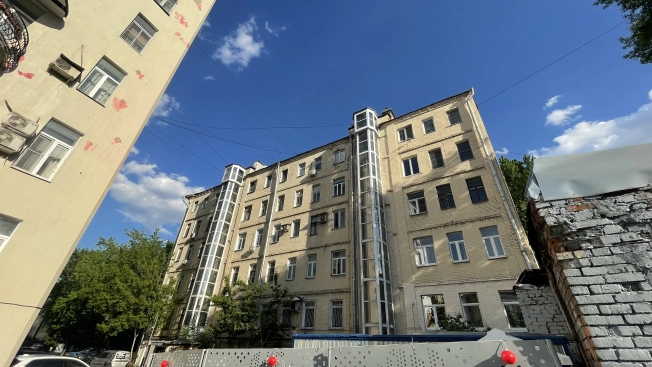 Купить квартиру в районе Басманный в Москве. Вариант № 44784, 28, площадь - квм, цена 32490000.0000 рублей