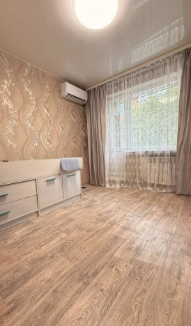 Купить однокомнатную квартиру в Приморском крае. Вариант № 7926779, 4, площадь -  квм, цена 4500000 рублей