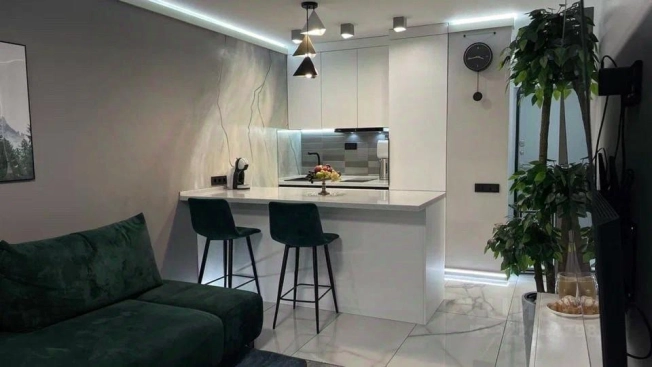 Купить квартиру со свободной планировкой у метро Строгино в Москве. Вариант № 7666637, 8, площадь -  квм, цена 16400000 рублей