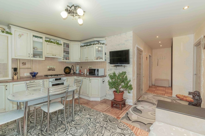 Купить двухкомнатную квартиру на улице Центральная в Владимирской области. Вариант № 52551, 1, площадь -  квм, цена 5380000 рублей