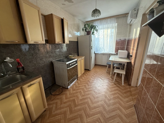 Снять квартиру в Приморском крае. Вариант № 10455341, 4, площадь -  квм, цена 40000 рублей