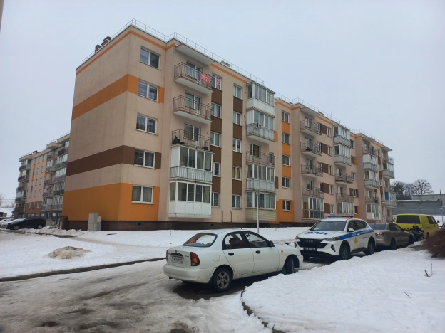 . Вариант № 27067, 13, площадь - 38 квм, цена 5500000 рублей