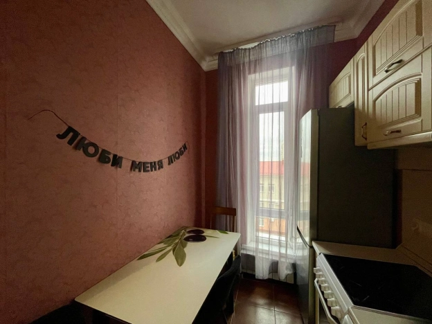 Купить квартиру в Белгороде. Вариант № 8984105, 8, площадь -  квм, цена 4340000 рублей