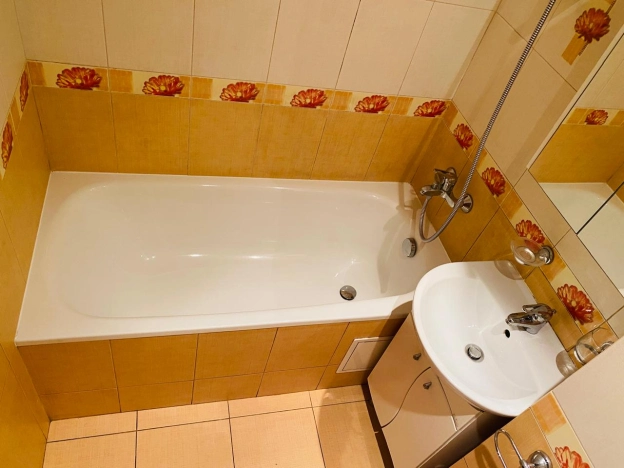 Купить двухкомнатную квартиру в Калининграде. Вариант № 9111498, 8, площадь -  квм, цена 5600000 рублей