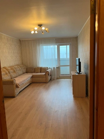 Купить однокомнатную квартиру в районе Кировский в Новосибирске. Вариант № 43305, 0, площадь -  квм, цена 4990000 рублей