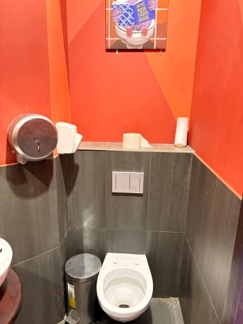 Снять коммерческую недвижимость в Тобольске. Вариант № 7772281, 14, площадь -  квм, цена 120000 рублей