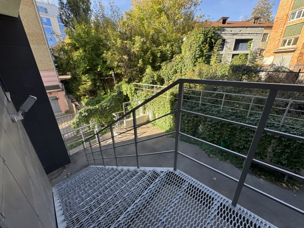 Купить коммерческую недвижимость в Боре. Вариант № 6620558, 13, площадь -  квм, цена 8750000 рублей