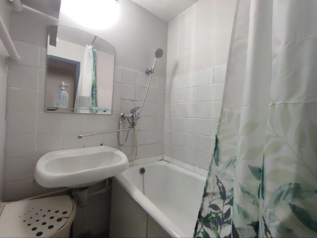 . Вариант № 6915015, 10, площадь - 33 квм, цена 22000 рублей