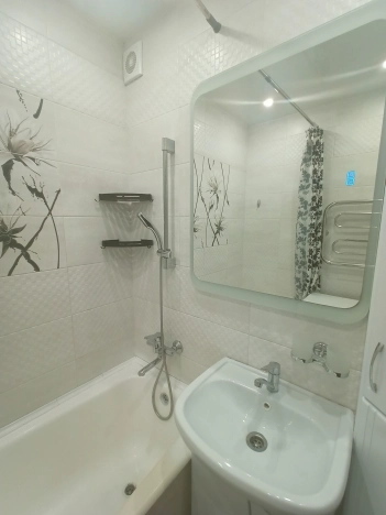 Купить квартиру в Омске. Вариант № 34843, 12, площадь -  квм, цена 6990000 рублей