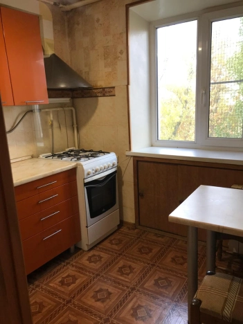 Купить трехкомнатную квартиру в Ростовской области. Вариант № 8435758, 1, площадь -  квм, цена 5250000 рублей