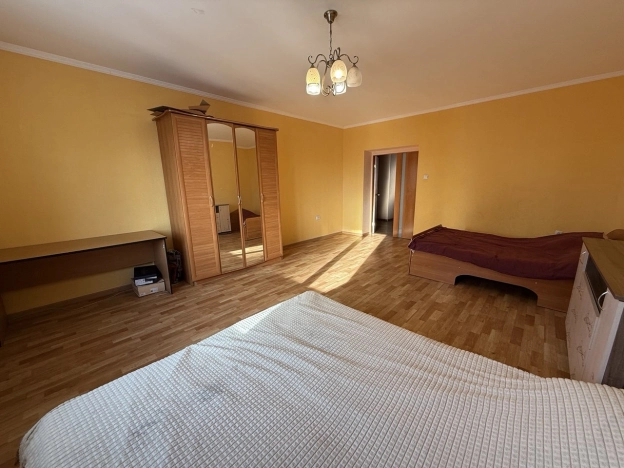 Купить квартиру в Чите. Вариант № 7967555, 3, площадь -  квм, цена 15200000 рублей