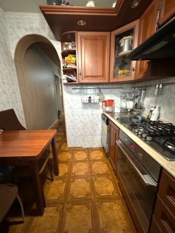 Купить квартиру на улице Комарова в Орске. Вариант № 32064, 9, площадь - квм, цена 4390000.0000 рублей