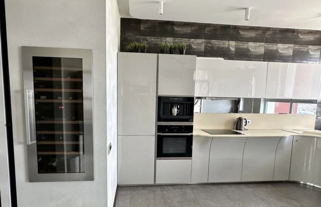 Купить квартиру в Москве. Вариант № 7999815, 5, площадь - квм, цена 69800000 рублей