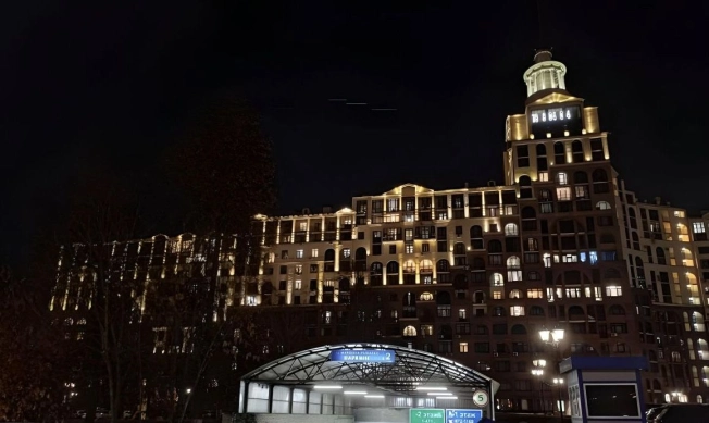 Купить квартиру в Москве. Вариант № 9907343, 25, площадь -  квм, цена 52000000 рублей