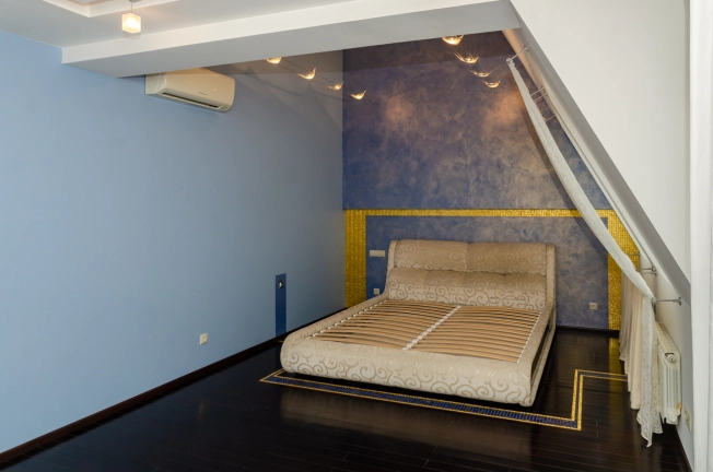 Купить четырехкомнатную квартиру в Новосибирской области. Вариант № 54718, 22, площадь -  квм, цена 16300000 рублей