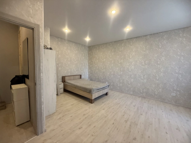 Купить квартиру в районе Красноармейский в Волгограде. Вариант № 42319, 8, площадь -  квм, цена 3090000 рублей