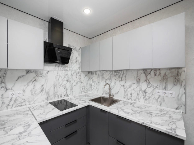 Купить квартиру в Омске. Вариант № 10593866, 9, площадь - квм, цена 2600000 рублей