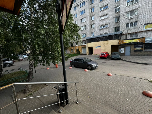 Купить торговые помещения в Нижнем Новгороде. Вариант № 3777450, 5, площадь -  квм, цена 9800000 рублей