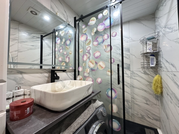 Купить многокомнатную квартиру в Ленинградской области. Вариант № 55138, 23, площадь -  квм, цена 11200000 рублей