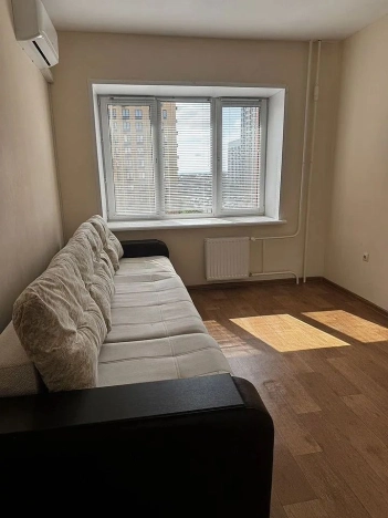 Купить однокомнатную квартиру в Республике Башкортостан. Вариант № 4075122, 6, площадь -  квм, цена 4499000 рублей