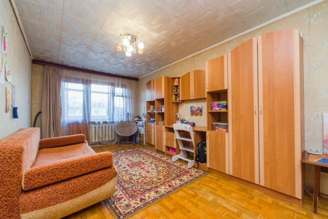 Купить трехкомнатную квартиру в Рязанской области. Вариант № 8054166, 7, площадь -  квм, цена 3950000 рублей