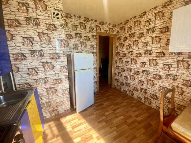 Купить однокомнатную квартиру на вторичке в Тульской области. Вариант № 3036503, 4, площадь -  квм, цена 1250000 рублей