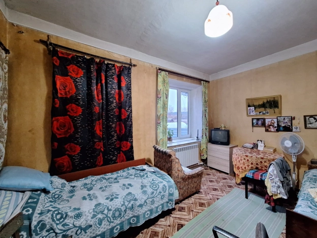 Купить двухкомнатную квартиру в Калужской области. Вариант № 9816314, 0, площадь -  квм, цена 990000 рублей