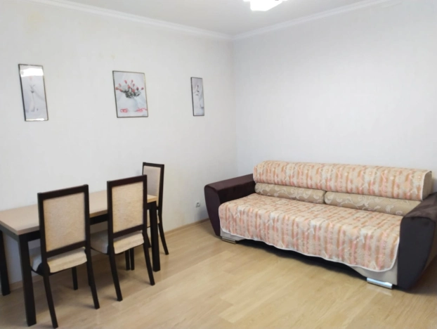 Снять квартиру в Тобольске. Вариант № 3136100, 4, площадь -  квм, цена 45000 рублей