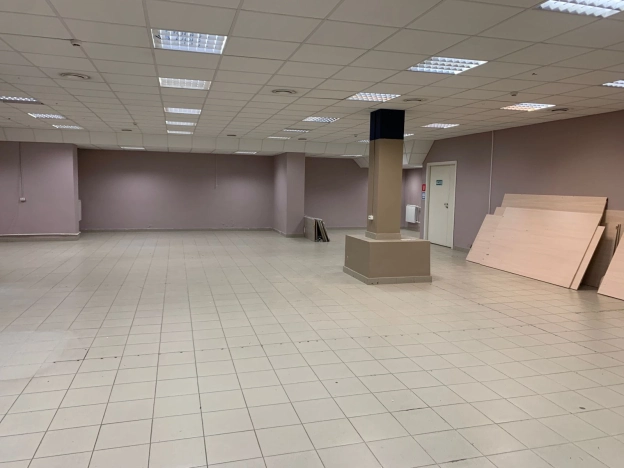 Снять коммерческую недвижимость в Владимире. Вариант № 4864162, 4, площадь -  квм, цена 240000 рублей