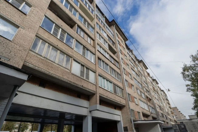 Купить трехкомнатную квартиру в районе Невский в Санкт-Петербурге. Вариант № 6966889, 5, площадь -  квм, цена 12000000 рублей