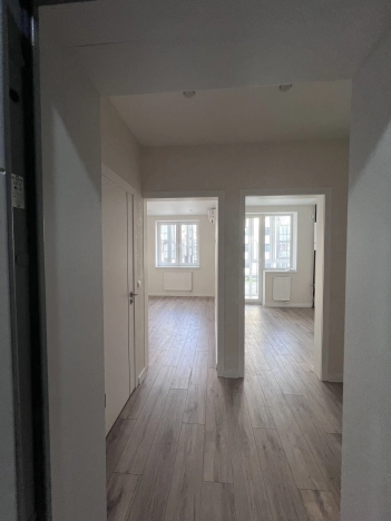 . Вариант № 8178846, 13, площадь - 27.95 квм, цена 5950000 рублей