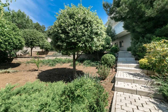 Купить дом в Севастополе. Вариант № 32104, 33, площадь -  квм, цена 67000000 рублей