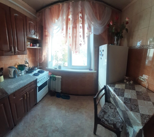 Купить квартиру в районе Кировский в Новосибирске. Вариант № 7799530, 8, площадь -  квм, цена 3950000 рублей