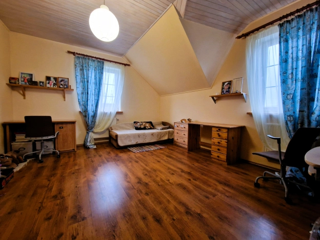 Купить дом в Пионерском. Вариант № 10523601, 9, площадь -  квм, цена 14500000 рублей