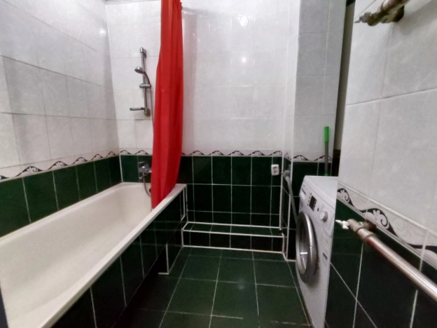 Купить трехкомнатную квартиру на улице 40 лет Победы в Нижегородской области. Вариант № 8373833, 15, площадь -  квм, цена 6000000 рублей