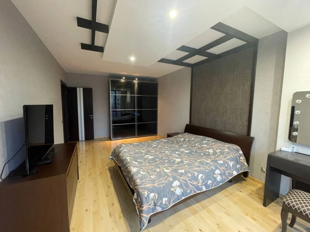 Купить квартиру в Кемерове. Вариант № 8532118, 28, площадь -  квм, цена 17900000 рублей