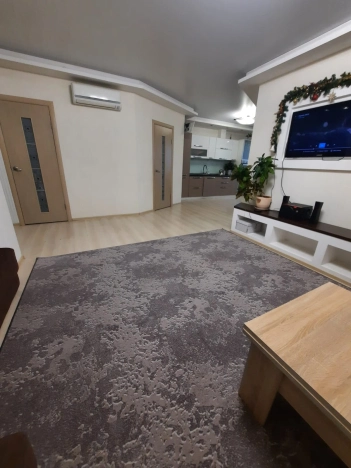 Купить квартиру на улице Университетский проспект в Волгограде. Вариант № 10281561, 0, площадь -  квм, цена 7600000 рублей