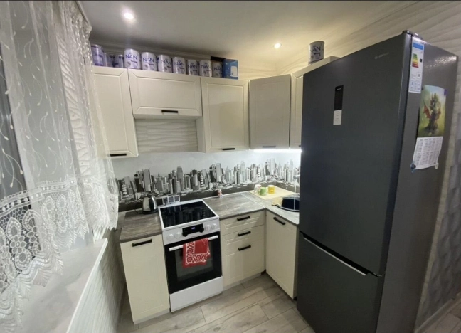 Купить квартиру на улице проезд Домостроителей в Тобольске. Вариант № 10861040, 1, площадь - квм, цена 3500000 рублей