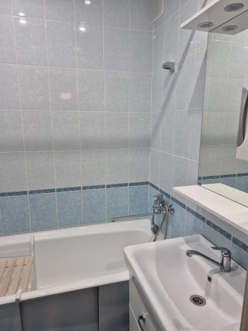 Снять квартиру в Тобольске. Вариант № 10301066, 16, площадь -  квм, цена 45000 рублей