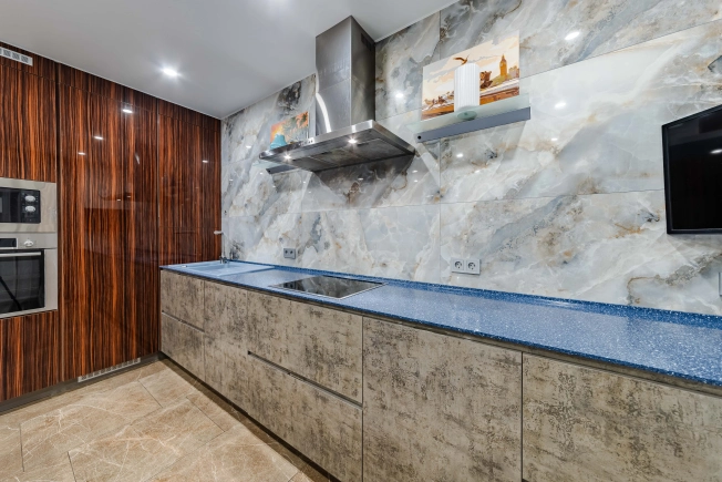 Купить квартиру на улице Невский проспект в Санкт-Петербурге. Вариант № 10646873, 7, площадь - квм, цена 27000000 рублей