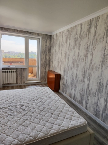 Купить однокомнатную квартиру в Омске. Вариант № 3939594, 3, площадь -  квм, цена 4000000 рублей