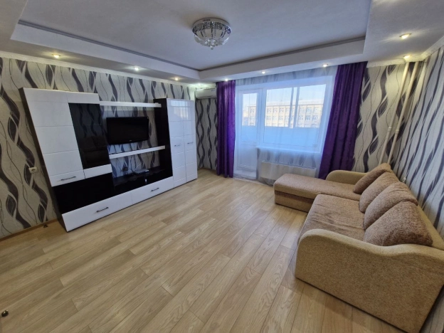 Снять квартиру в Тобольске. Вариант № 10278440, 6, площадь -  квм, цена 50000 рублей