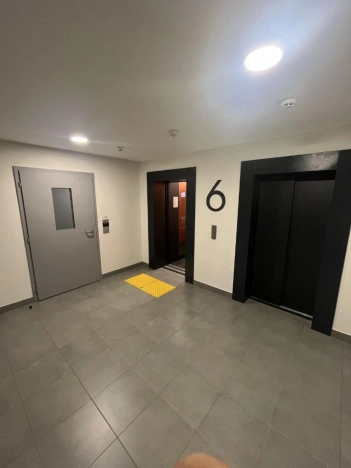 Купить трехкомнатную квартиру в Ленинградской области. Вариант № 8063690, 21, площадь -  квм, цена 16500000 рублей