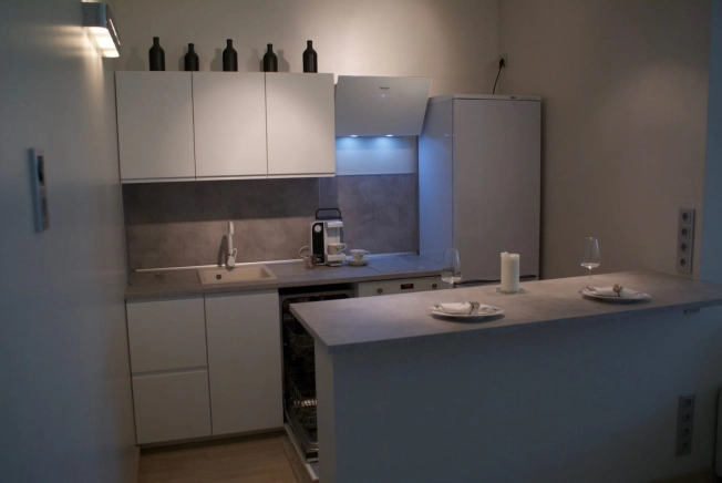 Купить однокомнатную квартиру на улице Плесецкая в Санкт-Петербурге. Вариант № 5385296, 6, площадь -  квм, цена 26900000 рублей